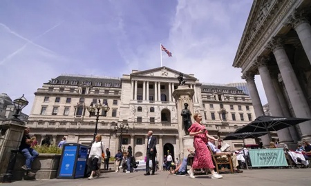 Bank of England hikes rates as it predicts 13% inflation and long recession